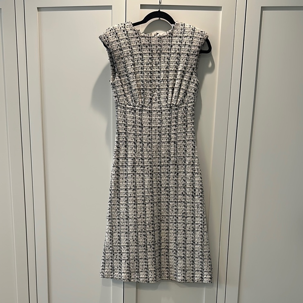 St John. Black & White Tweed Midi Dress - Sophisticated Sleeveless Design